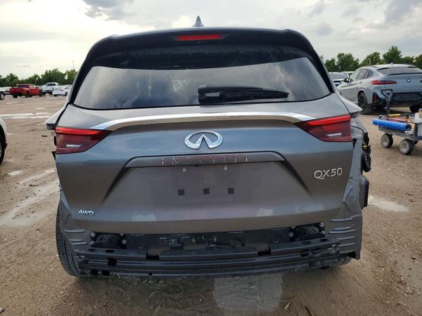 2021 INFINITI QX50 Essential