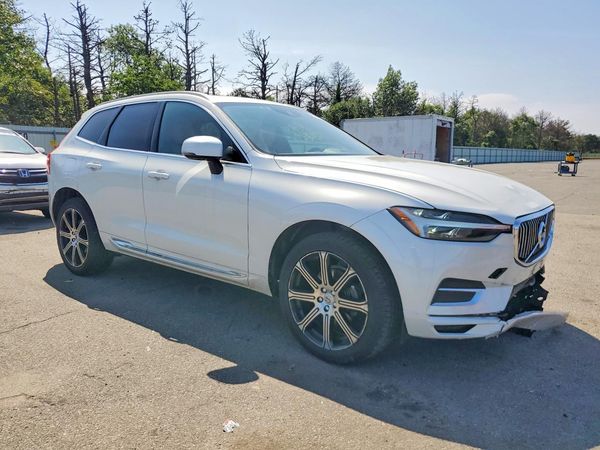 2021 VOLVO XC60