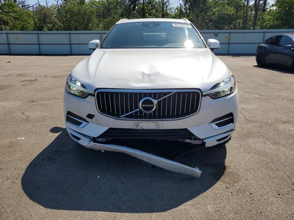 2021 VOLVO XC60