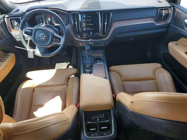 2021 VOLVO XC60