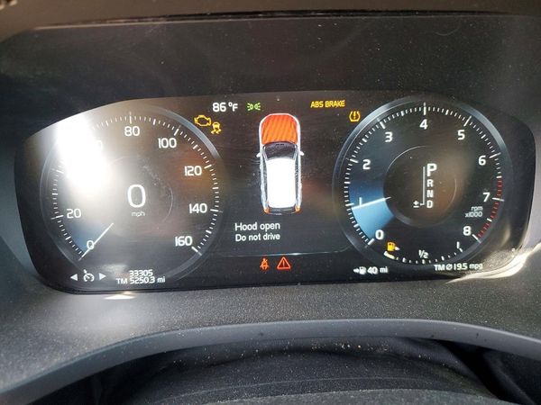 2021 VOLVO XC60