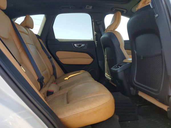 2021 VOLVO XC60