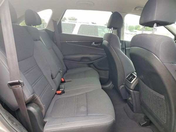 2018 KIA SORENTO L, LX