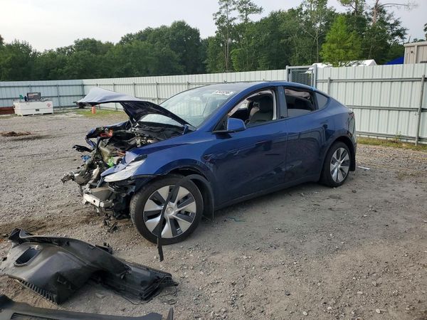 2021 TESLA MODEL Y — Front 3/4