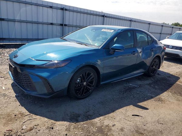 2025 TOYOTA CAMRY