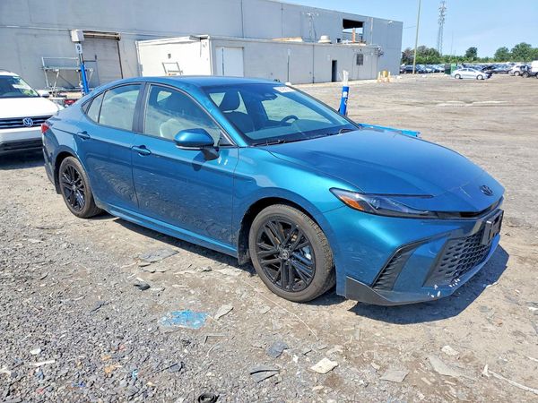 2025 TOYOTA CAMRY