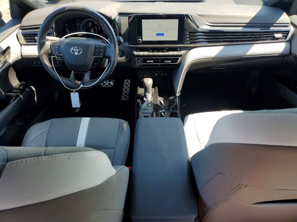 2025 TOYOTA CAMRY