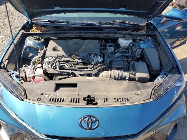 2025 TOYOTA CAMRY