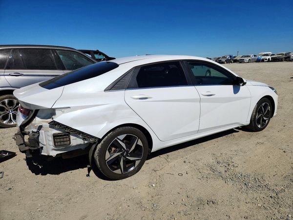 2021 HYUNDAI ELANTRA