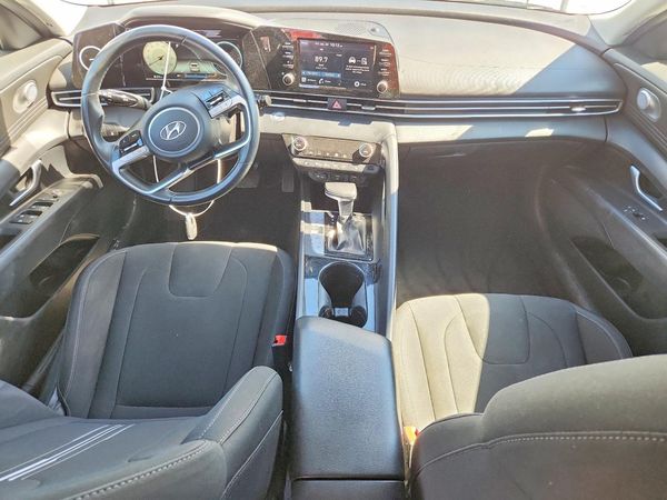 2021 HYUNDAI ELANTRA