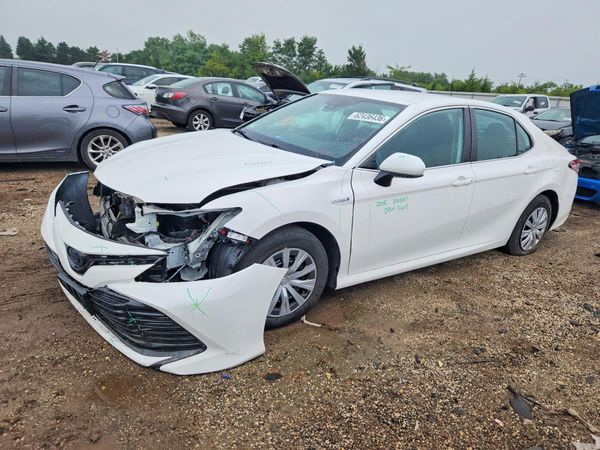 2020 TOYOTA CAMRY