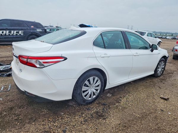 2020 TOYOTA CAMRY