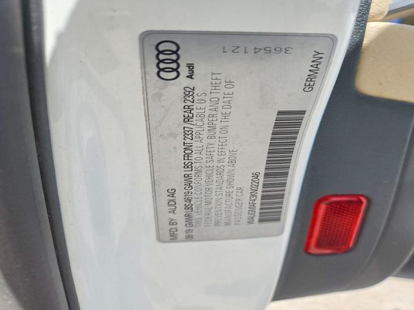 2019 AUDI A4 Premium, Titanium
