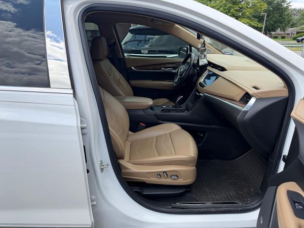 2021 CADILLAC XT5 Platinum Premium Luxury