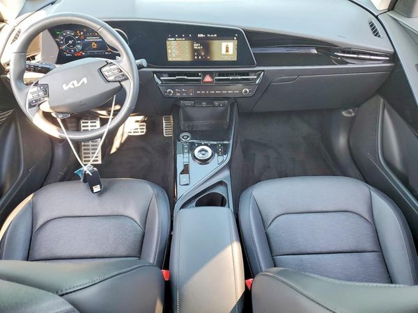2025 KIA NIRO