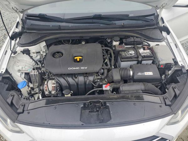 2017 HYUNDAI ELANTRA