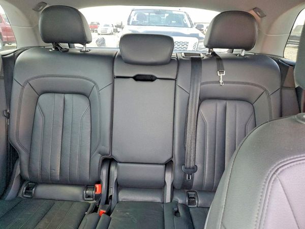 2018 AUDI Q5 quattro Premium Plus