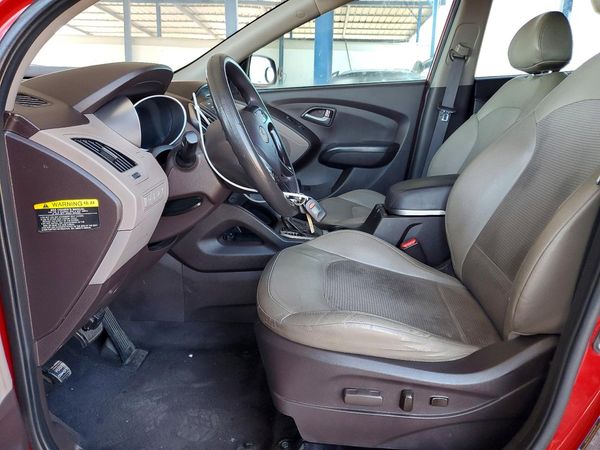 2015 HYUNDAI TUCSON GL (Middle-Low)