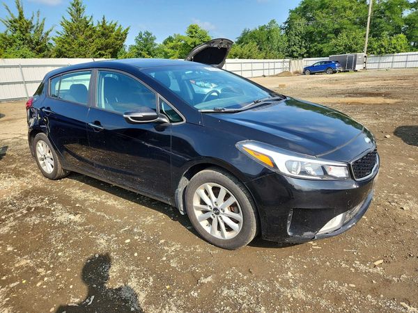 2017 KIA FORTE5