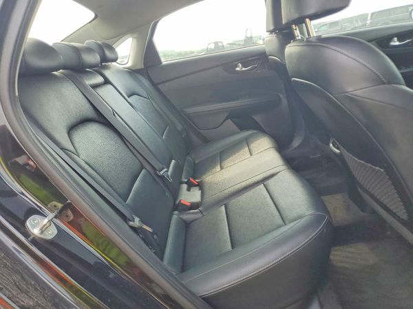 2019 KIA FORTE EX