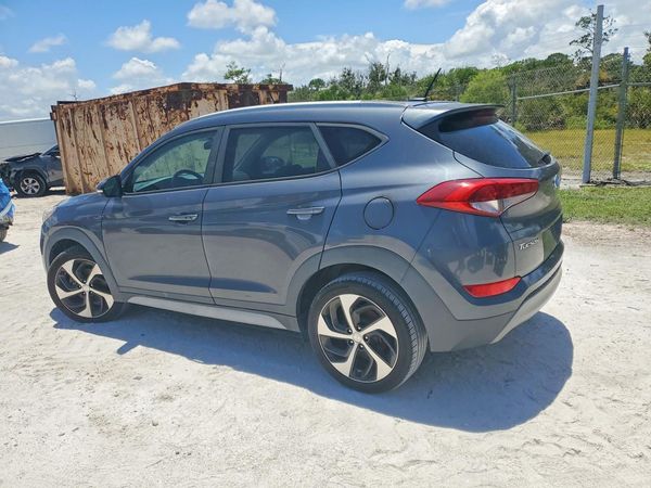 2017 HYUNDAI TUCSON