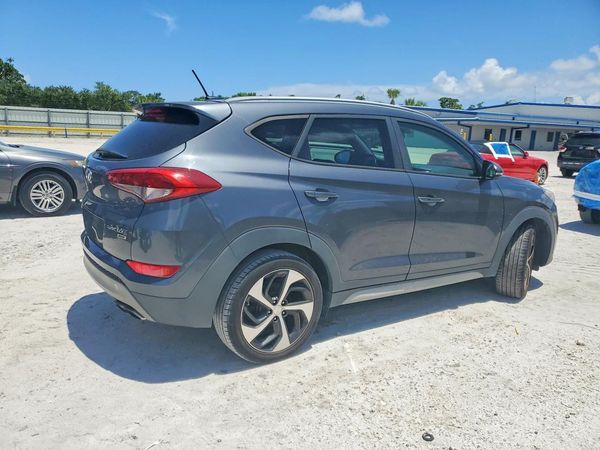 2017 HYUNDAI TUCSON