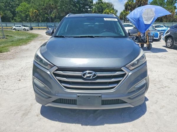 2017 HYUNDAI TUCSON