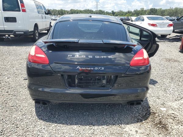 2013 PORSCHE PANAMERA