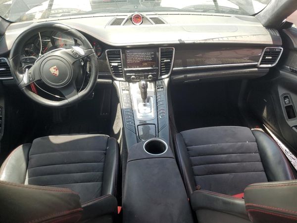 2013 PORSCHE PANAMERA