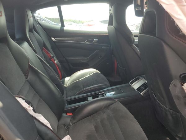2013 PORSCHE PANAMERA