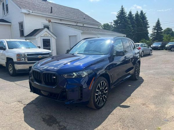 2024 BMW X5 M60i