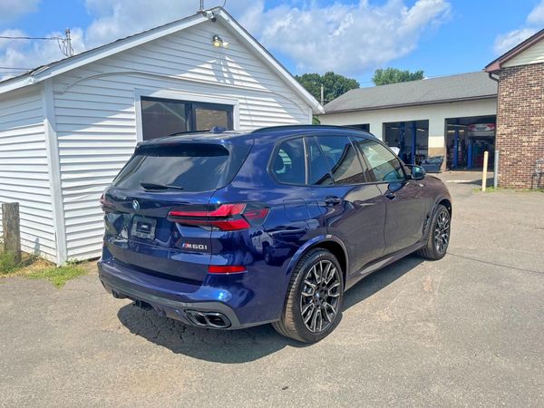 2024 BMW X5 M60i