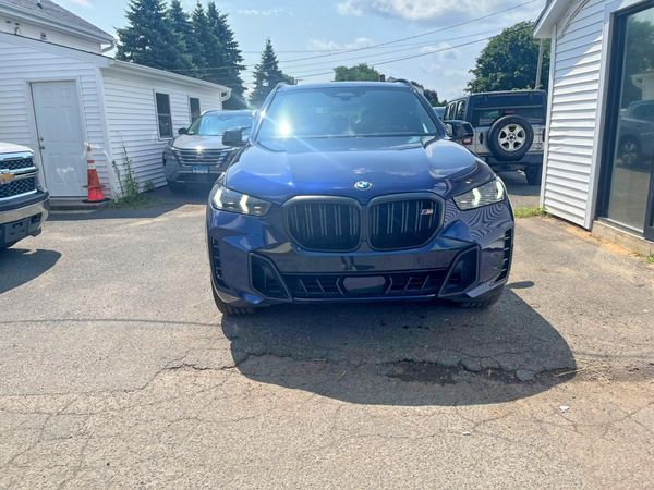 2024 BMW X5 M60i