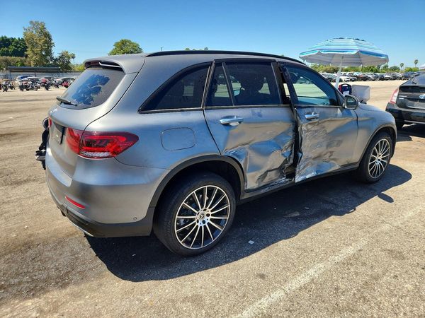 2021 MERCEDES-BENZ GLC GLC300