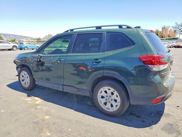 2022 SUBARU FORESTER Base Plus