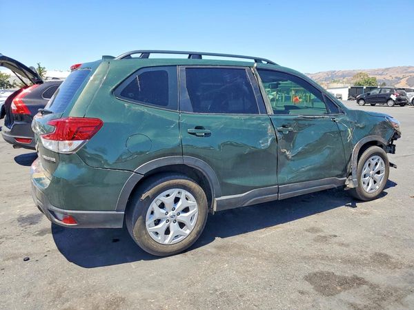 2022 SUBARU FORESTER Base Plus