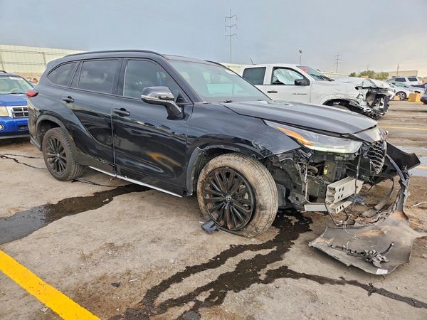 2023 TOYOTA HIGHLANDER