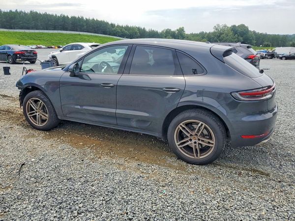 2020 PORSCHE MACAN