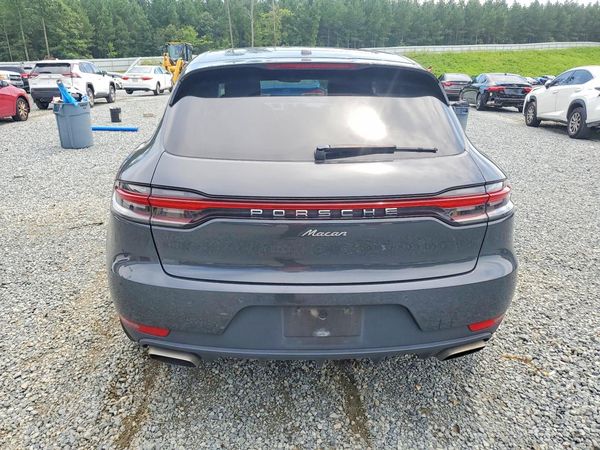 2020 PORSCHE MACAN