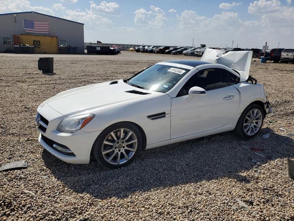 2016 MERCEDES-BENZ SLK