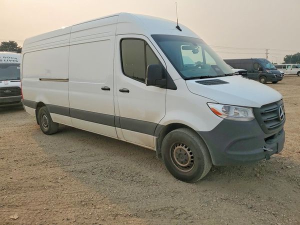 2025 MERCEDES-BENZ SPRINTER