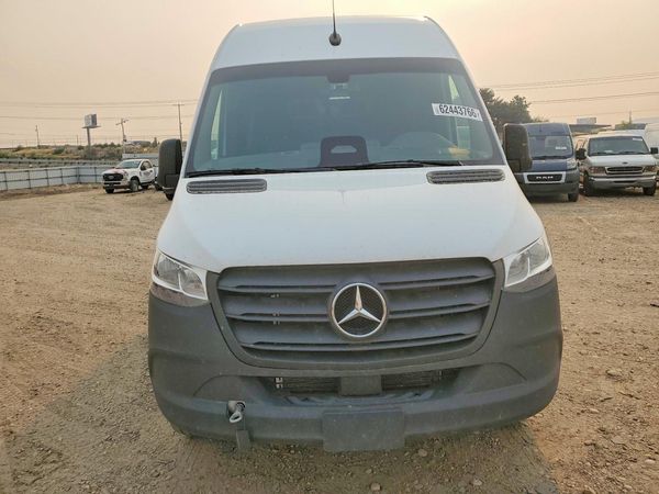 2025 MERCEDES-BENZ SPRINTER
