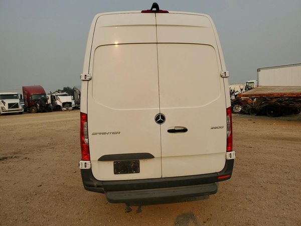 2025 MERCEDES-BENZ SPRINTER