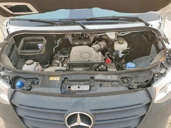 2025 MERCEDES-BENZ SPRINTER