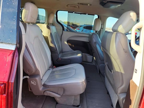 2017 CHRYSLER PACIFICA