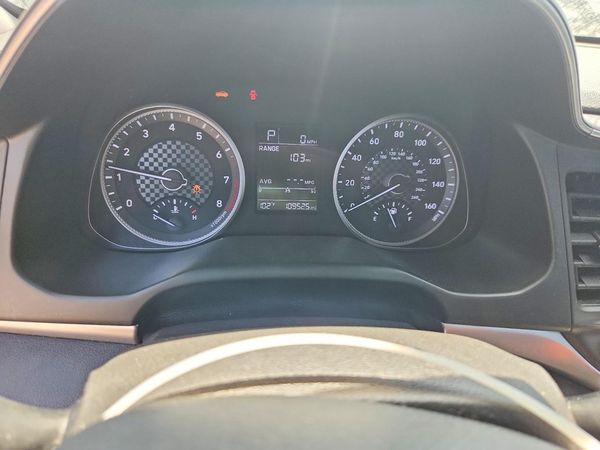 2019 HYUNDAI ELANTRA SE — ODOM