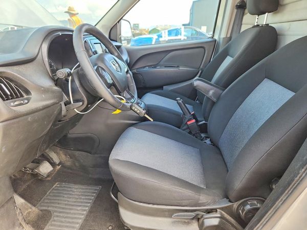 2017 RAM PROMASTER CITY SLT