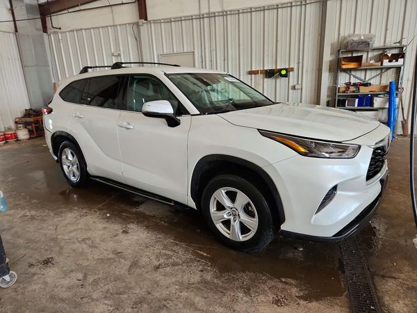 2023 TOYOTA HIGHLANDER