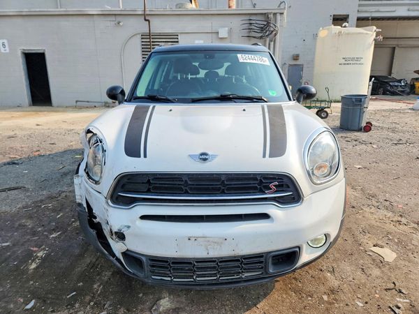 2016 MINI COOPER
