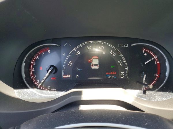 2023 TOYOTA RAV4 XLE